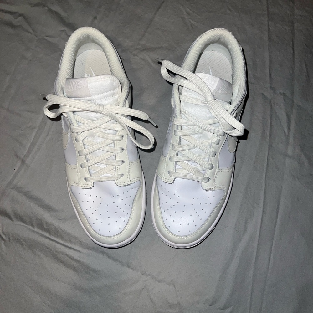 Nike White Leather Sneakers Classic Design
